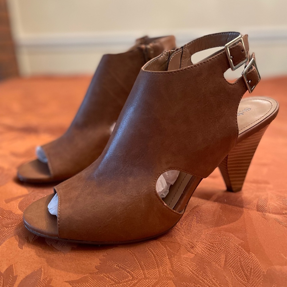 Brown Peep-Toe Heeled Sandals